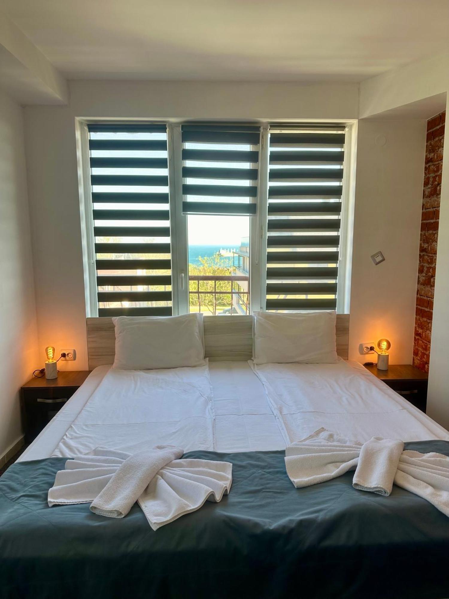 Hotel Brilliance Warna Zewnętrze zdjęcie
