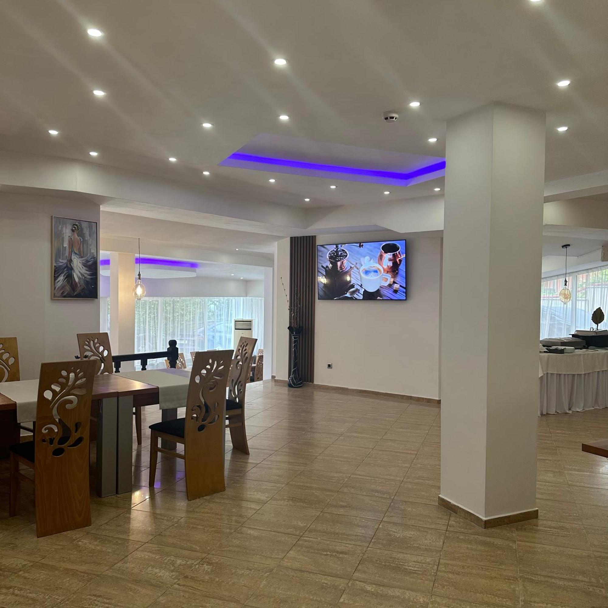 Hotel Brilliance Warna Zewnętrze zdjęcie