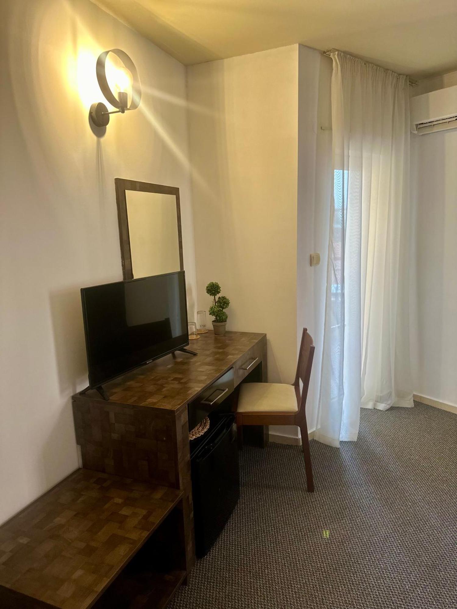 Hotel Brilliance Warna Zewnętrze zdjęcie